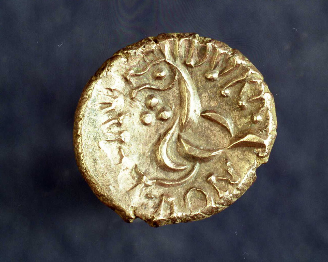 image of a gold iron-age coin